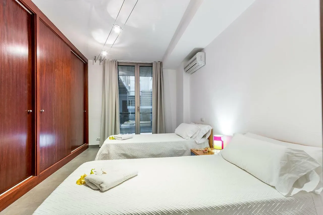 Apartment Jobi Duplex ポレンサ
